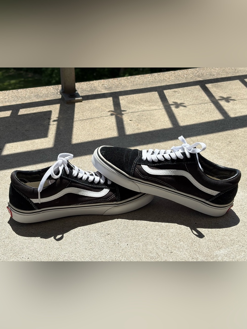 Classic Vans Old Skool Low Top Black & White Suede Canvas Skate Shoes M7.5 W9